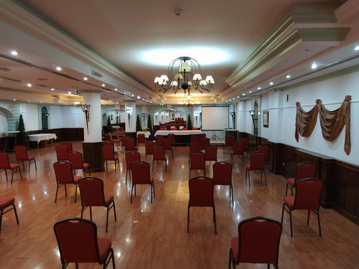 Hotel Don Ramiro Montilla Bagian luar foto